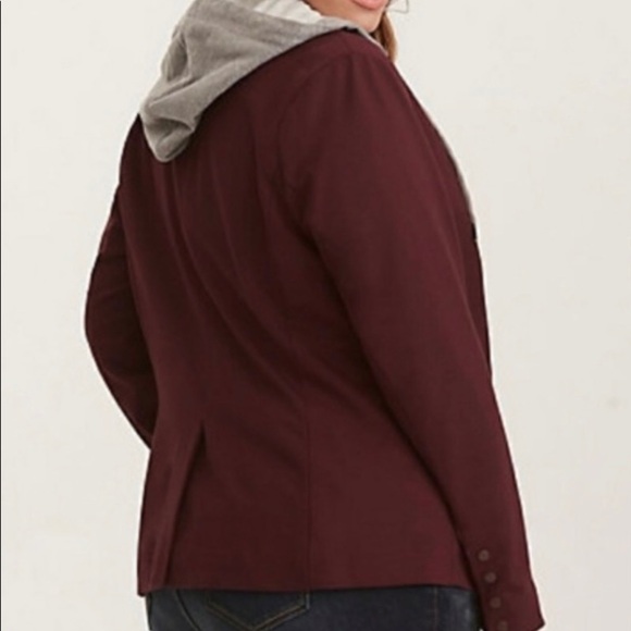 𝅺Torrid Burgundy Wine & Gray Layered Look Front Zippered Sweatshirt/Hoodie 2z - Picture 2 of 7